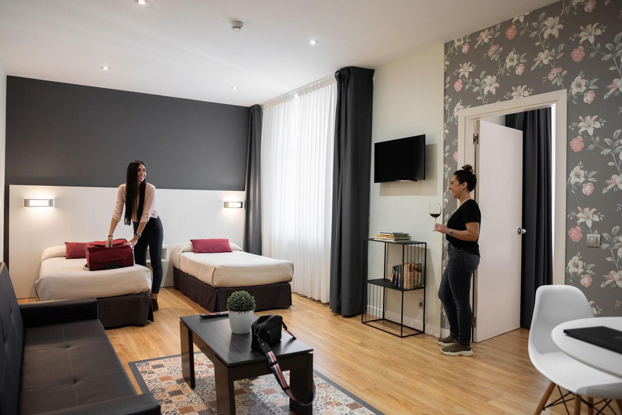 Hotel Seminario Aeropuerto Bilbao Derio Eksteriør billede